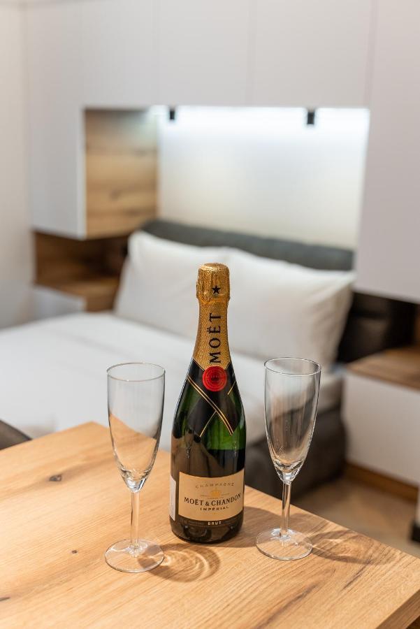 Silver Luxury Suites Белград Экстерьер фото
